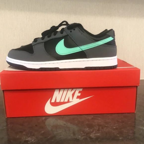 Nike Dunk Low Size 10.5. Iron Grey/Green Glow.